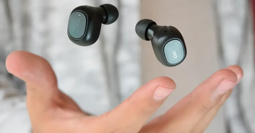 buying best earbuds for gaming